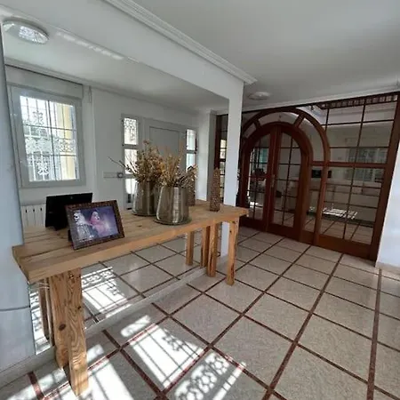 Con Piscina Privada En Villa Torrevieja