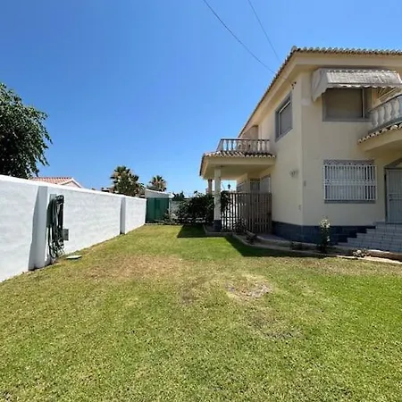 Con Piscina Privada En * Torrevieja