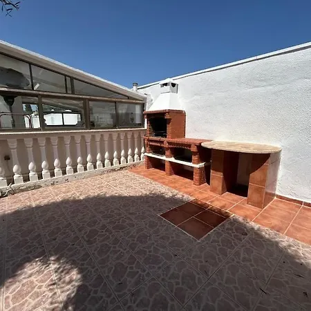 Con Piscina Privada En * Torrevieja
