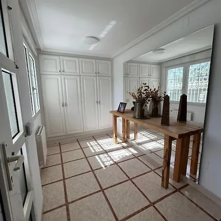 Con Piscina Privada En Villa Torrevieja